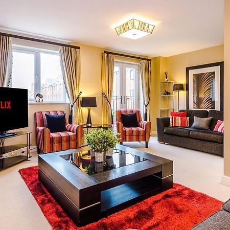 Stylish Townhouse Chester City Centre With Parking 外观 照片