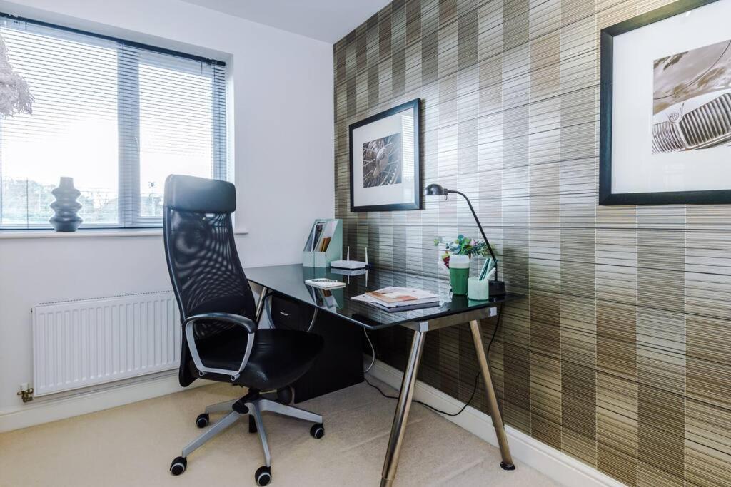 Stylish Townhouse Chester City Centre With Parking 外观 照片
