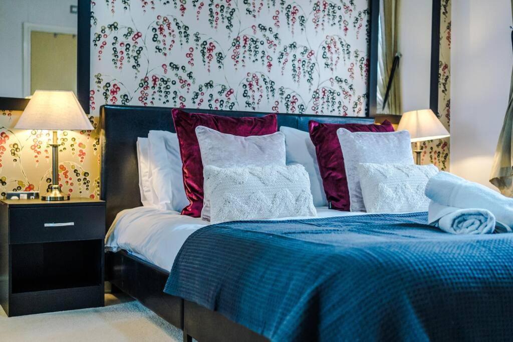 Stylish Townhouse Chester City Centre With Parking 外观 照片